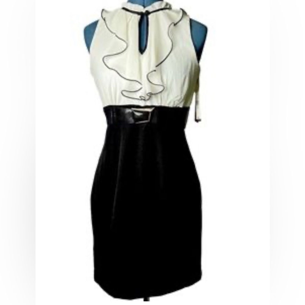 NWT Sleeveless Sheath Dress by B.wear |Size 11
